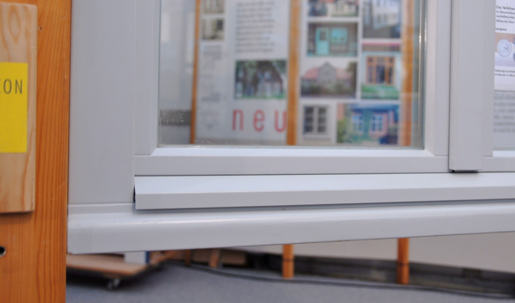Berliner Fenster Regenschutzschiene | Fecon-Fenster